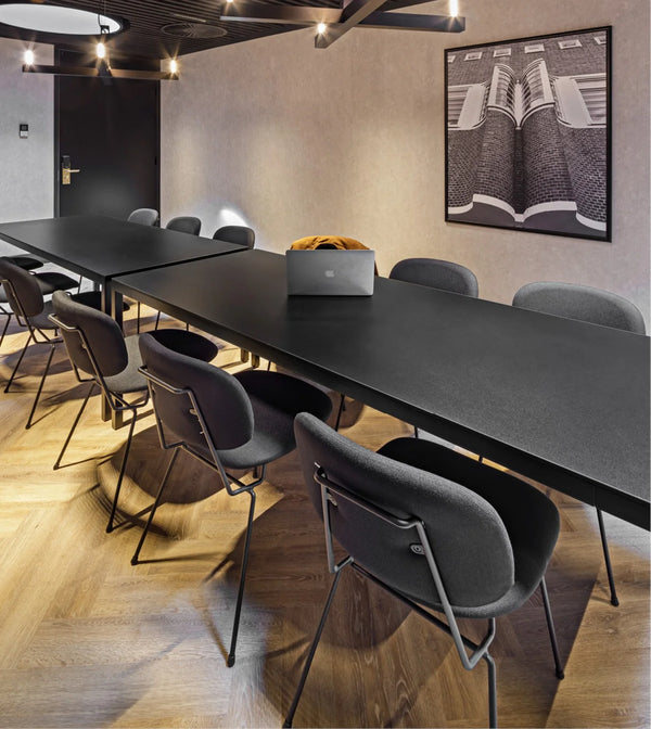 D-Chair 101 – Gestoffeerd – Zwart