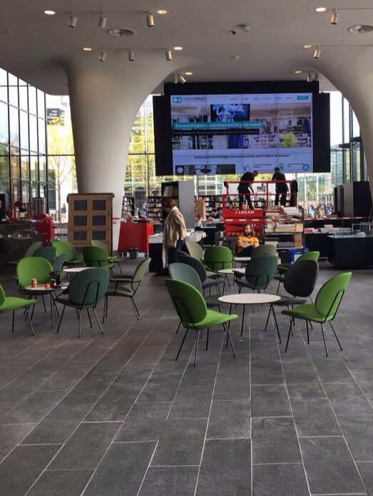 Limited edition - Stedelijk: W.H. Gispen 302 Easy Chair - With armrests - Deep Green