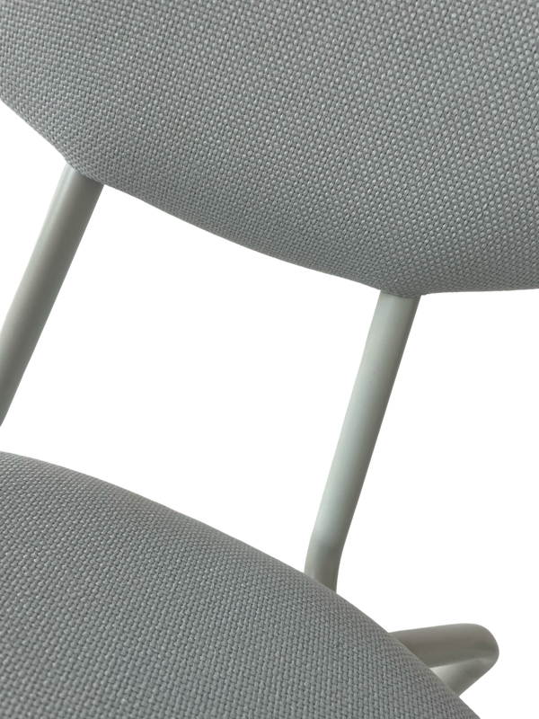 RNA Chair – Stapelbaar – Breeze Lichtgrijs