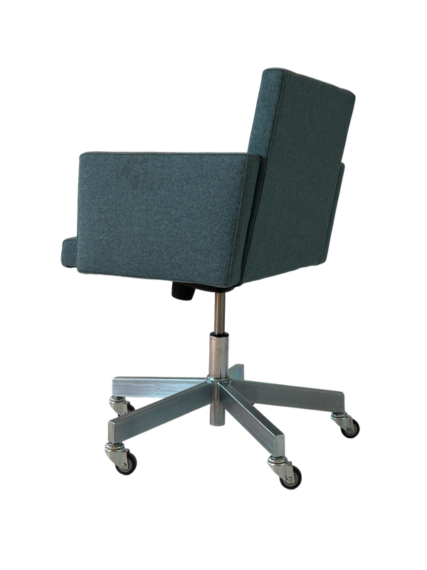 AVL Office Chair – Refurbished – SOLD