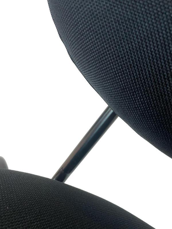RNA Lounge Chair - Stackable - Havana Black, Lensvelt