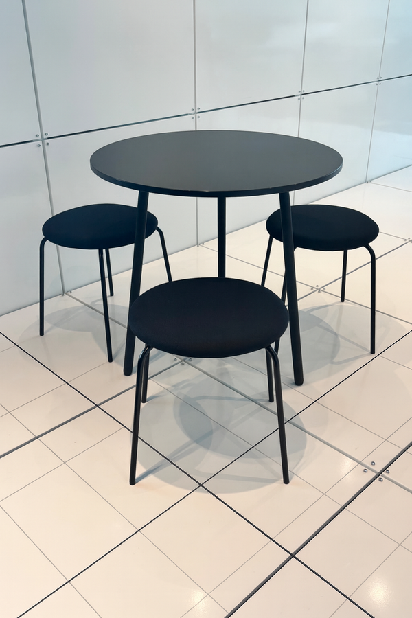 RNA Stool - Stackable - Black, Lensvelt