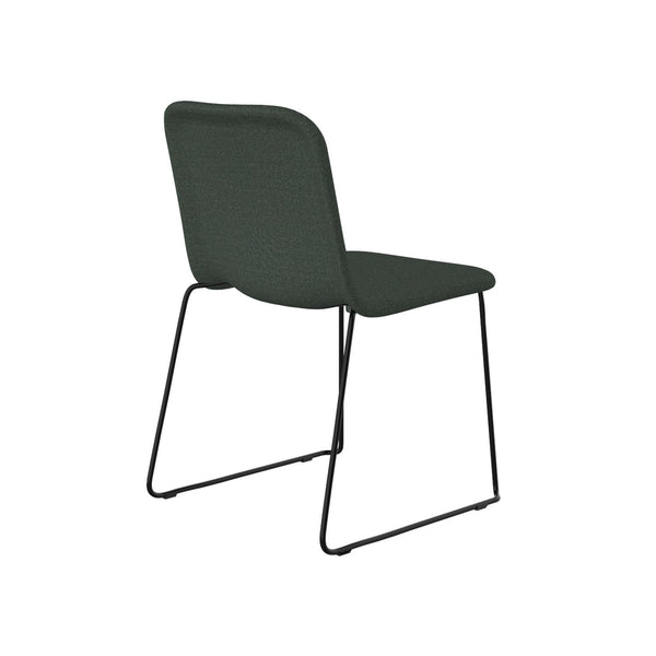 Deze stoel is 141 gestoffeerd
