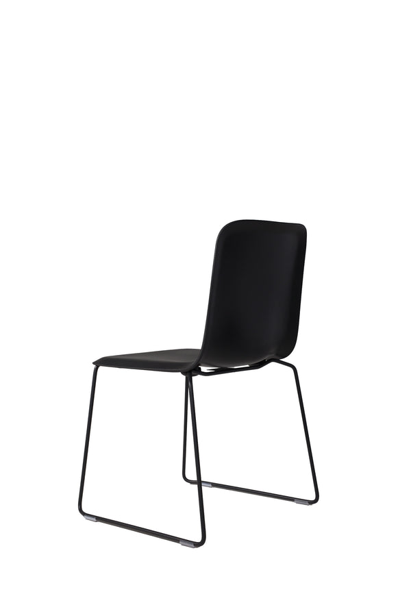 This Chair 141 PP - Stackable - Black, Lensvelt