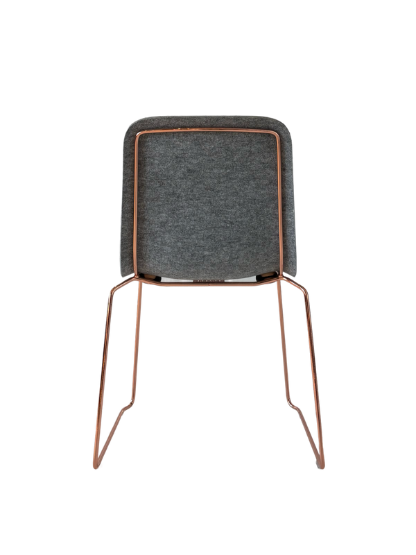 This Chair 141 – Stapelbaar – Koper / Vilt